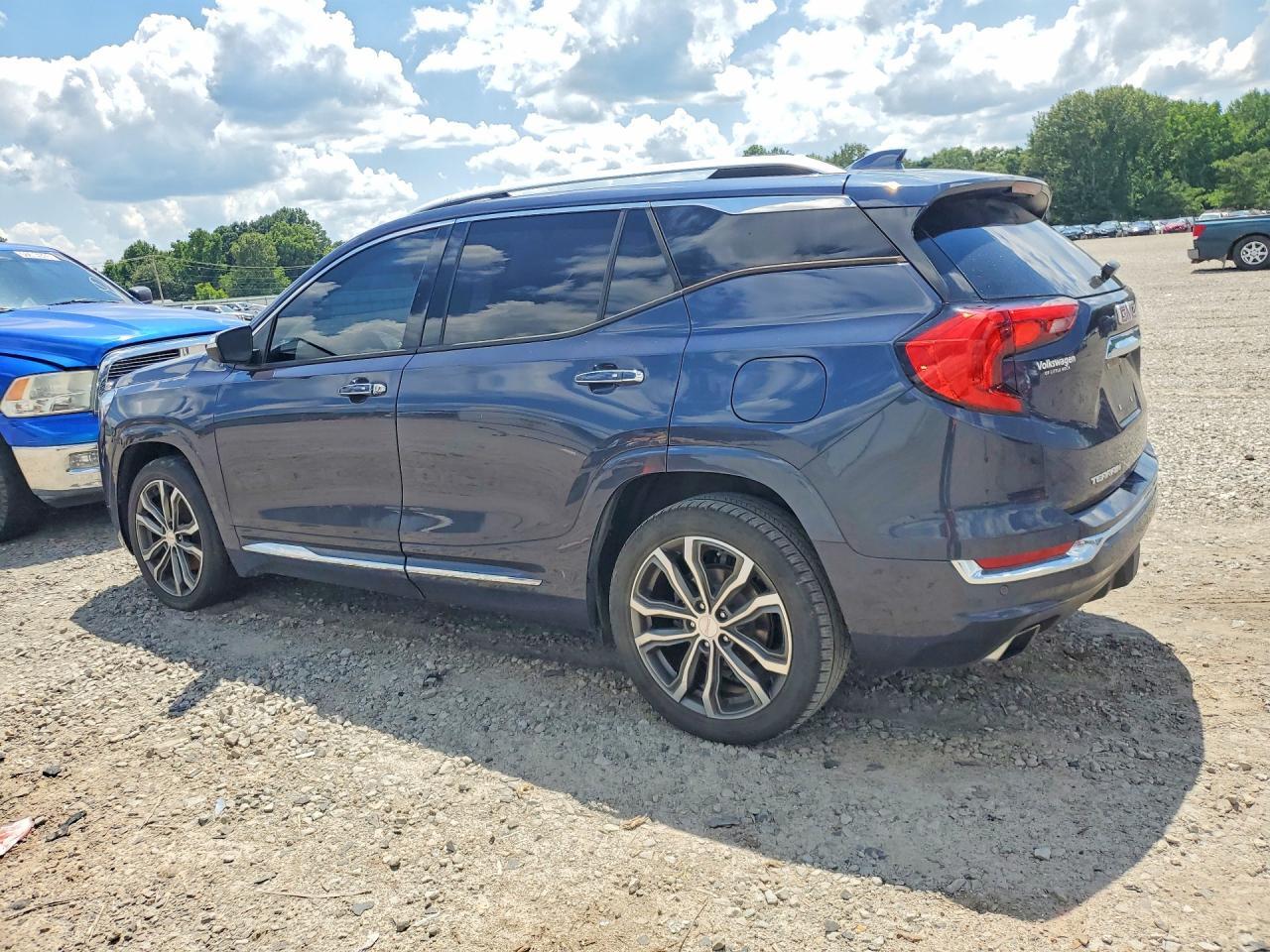 2019 GMC Terrain Denali - Фото 2