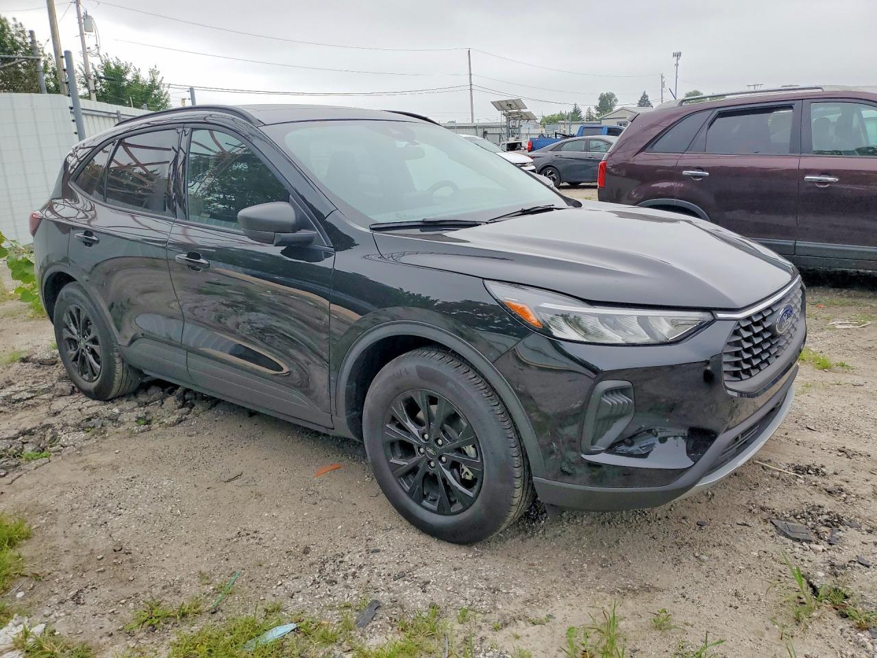 2025 Ford Escape Active - Image 4