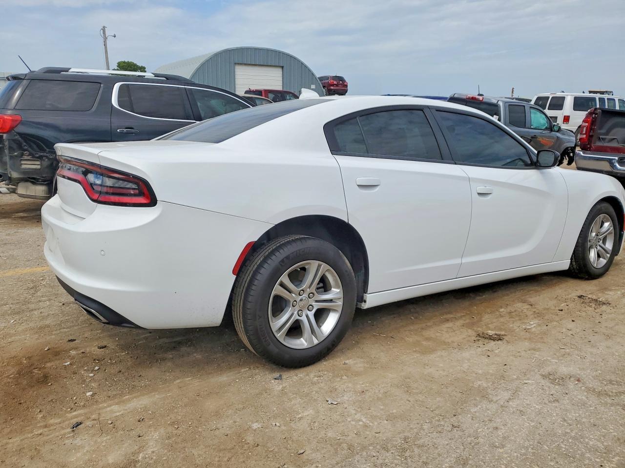 2023 Dodge Charger Sxt - Image 3