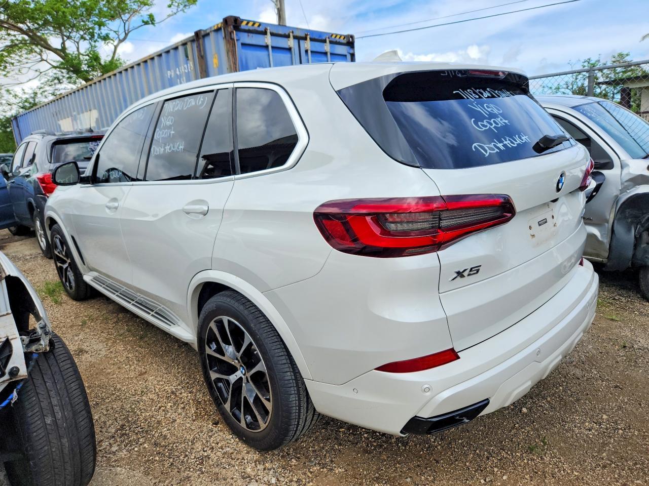 2021 BMW X5 xDrive40I - Фото 2