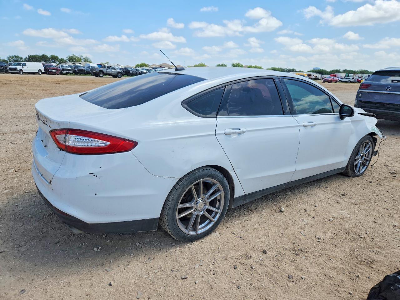 2013 Ford Fusion S - Image 3