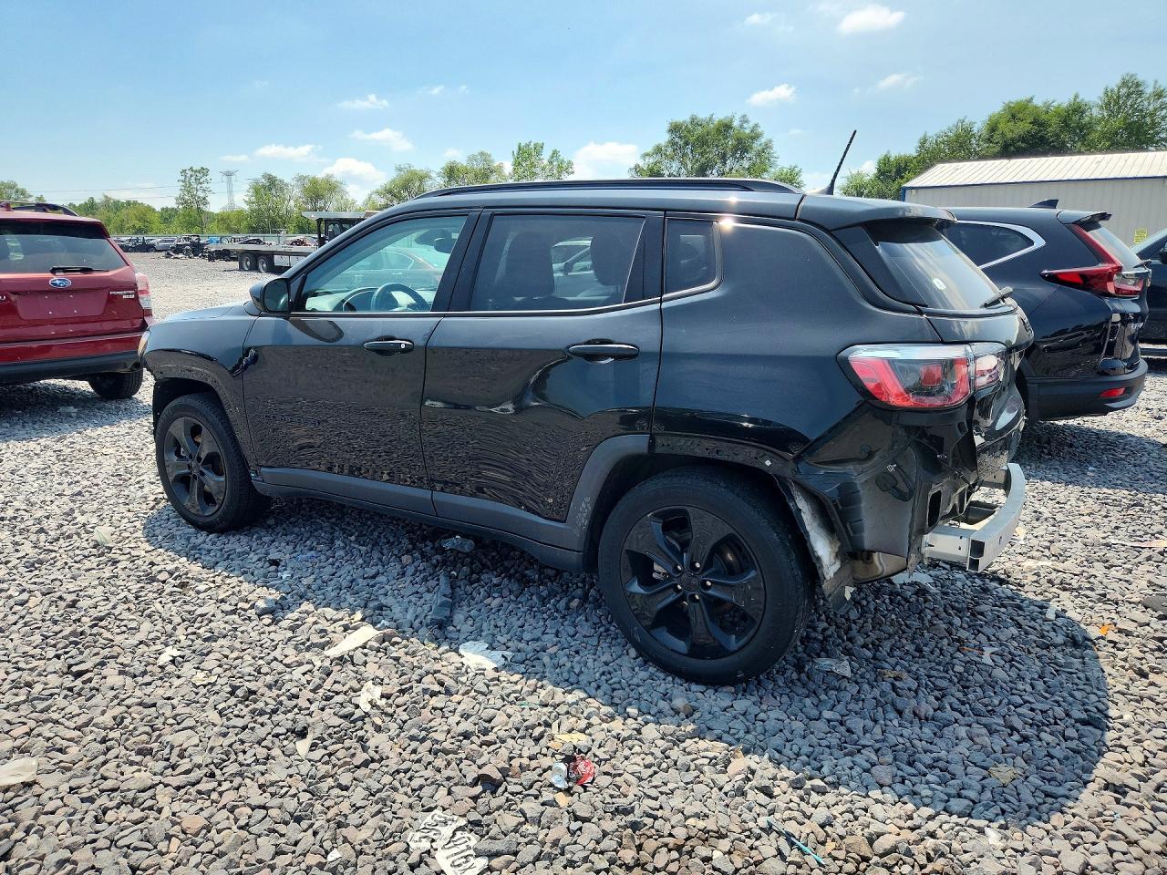 2019 Jeep Compass Latitude - Image 2