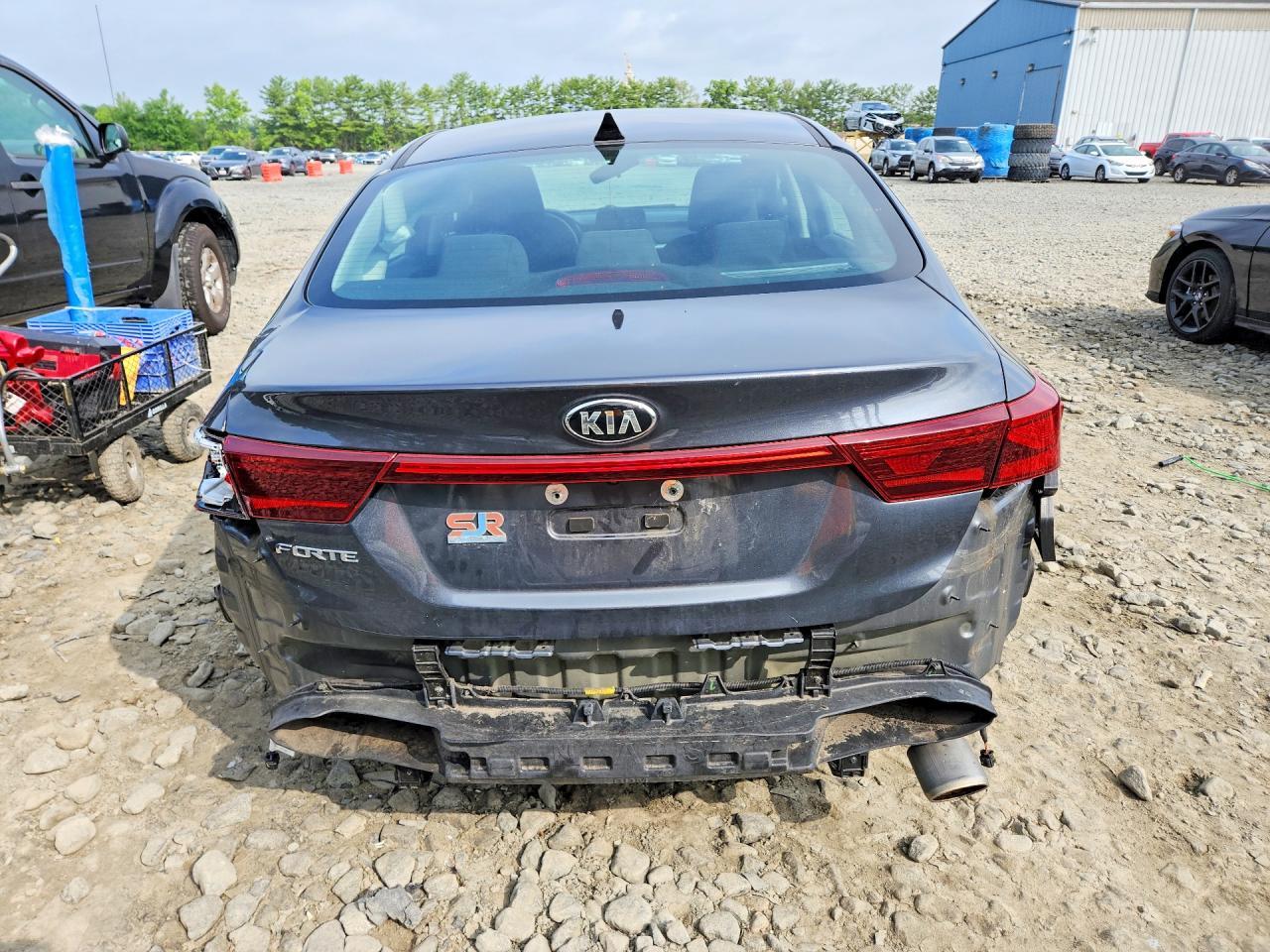 2020 Kia Forte Lxs - Image 6