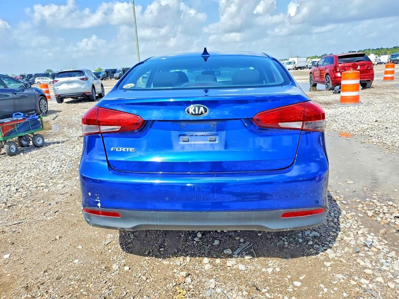 2017 Kia Forte Lx - Фото 6