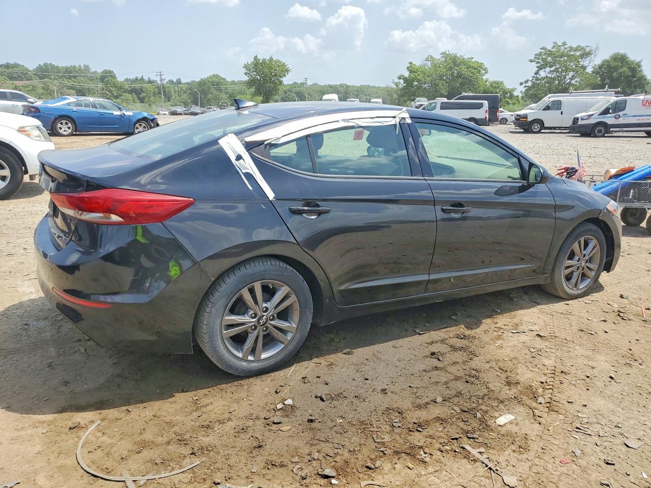2017 Hyundai Elantra Se - Image 3