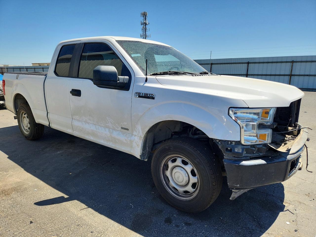 2017 Ford F150 Super Cab - Фото 4