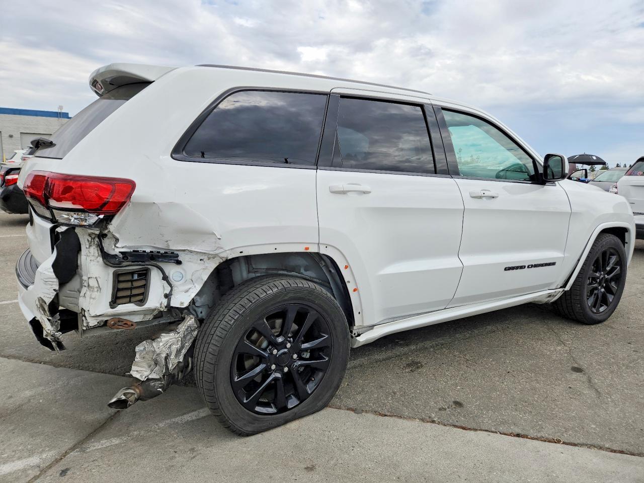 2017 Jeep Grand Cherokee Laredo - Фото 3