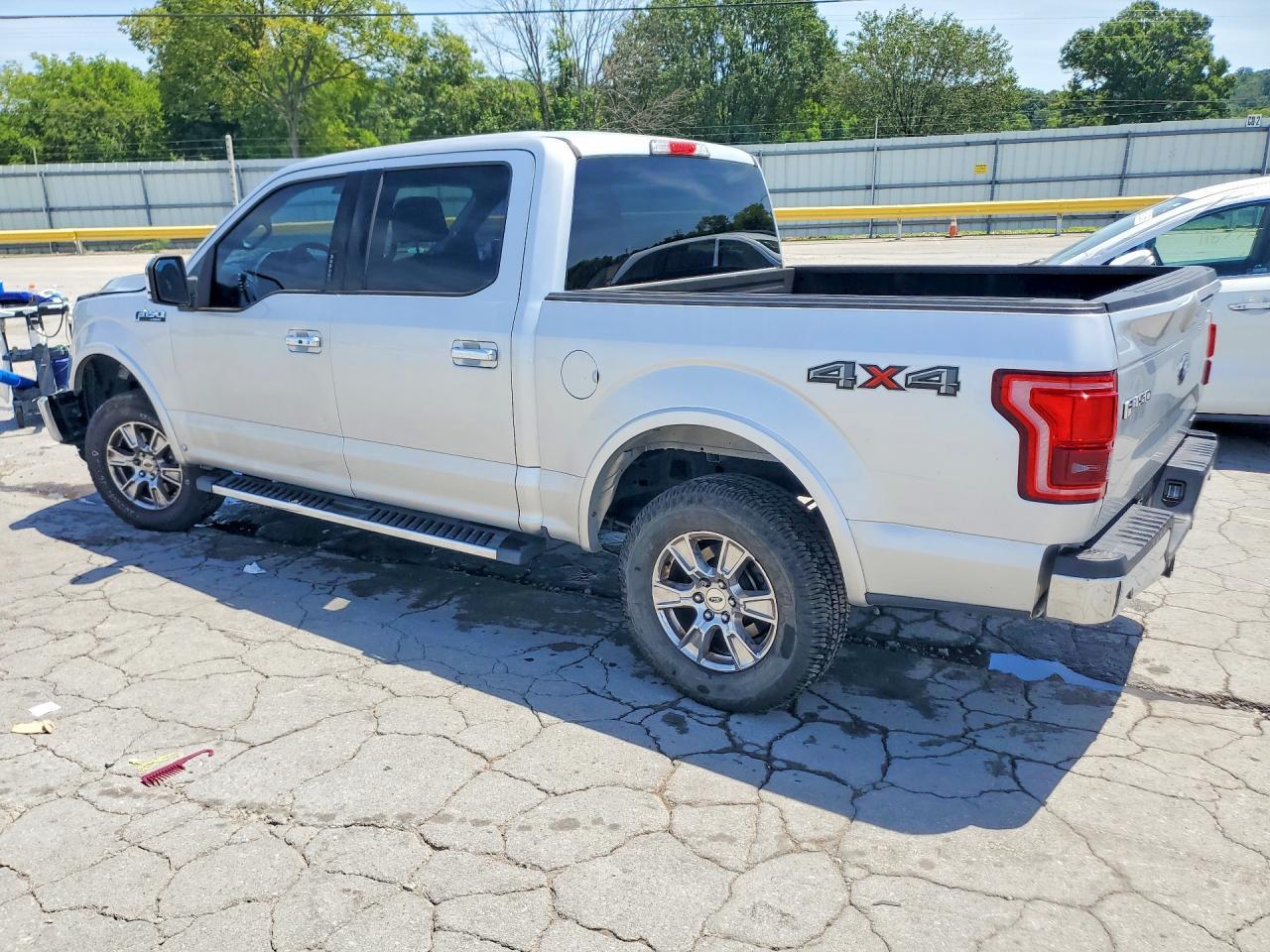 2015 Ford F150 Supercrew - Фото 2