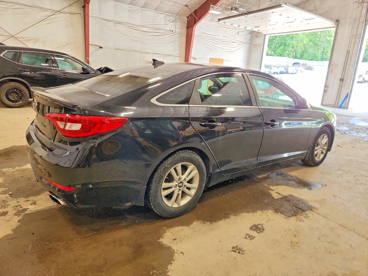 2017 Hyundai Sonata Se - Фото 3