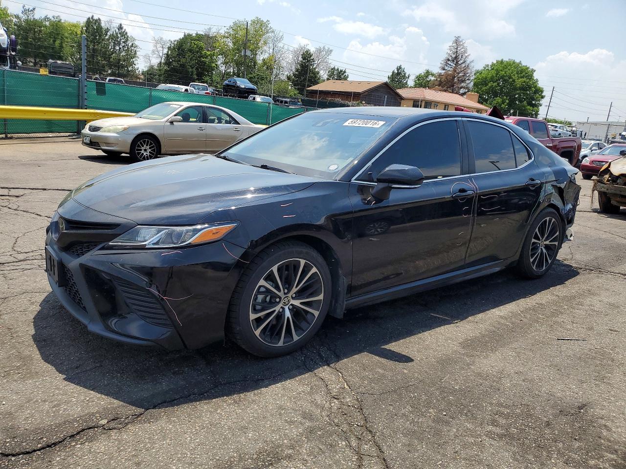 2020 Toyota Camry Se