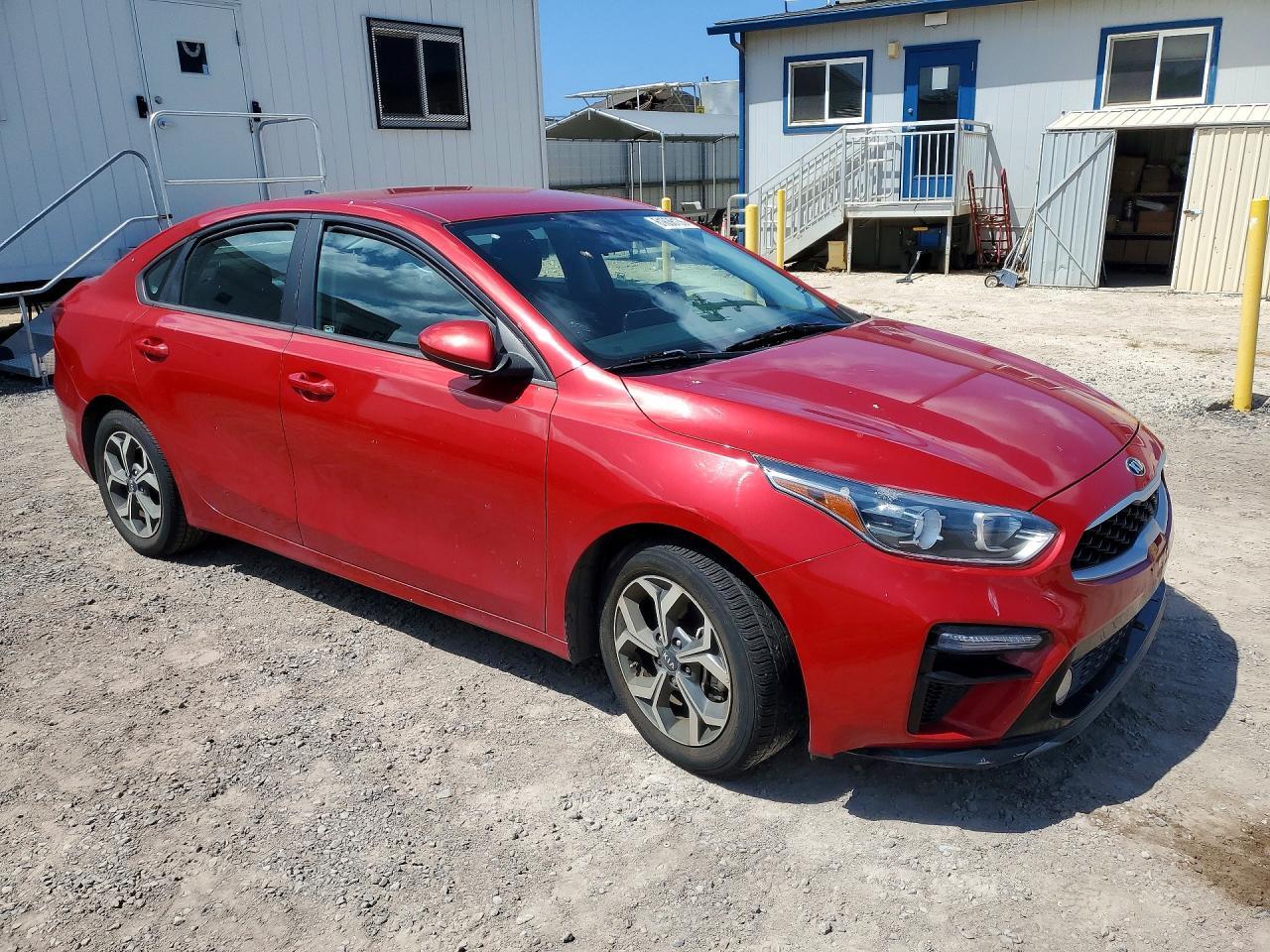 2021 Kia Forte Lxs - Фото 4