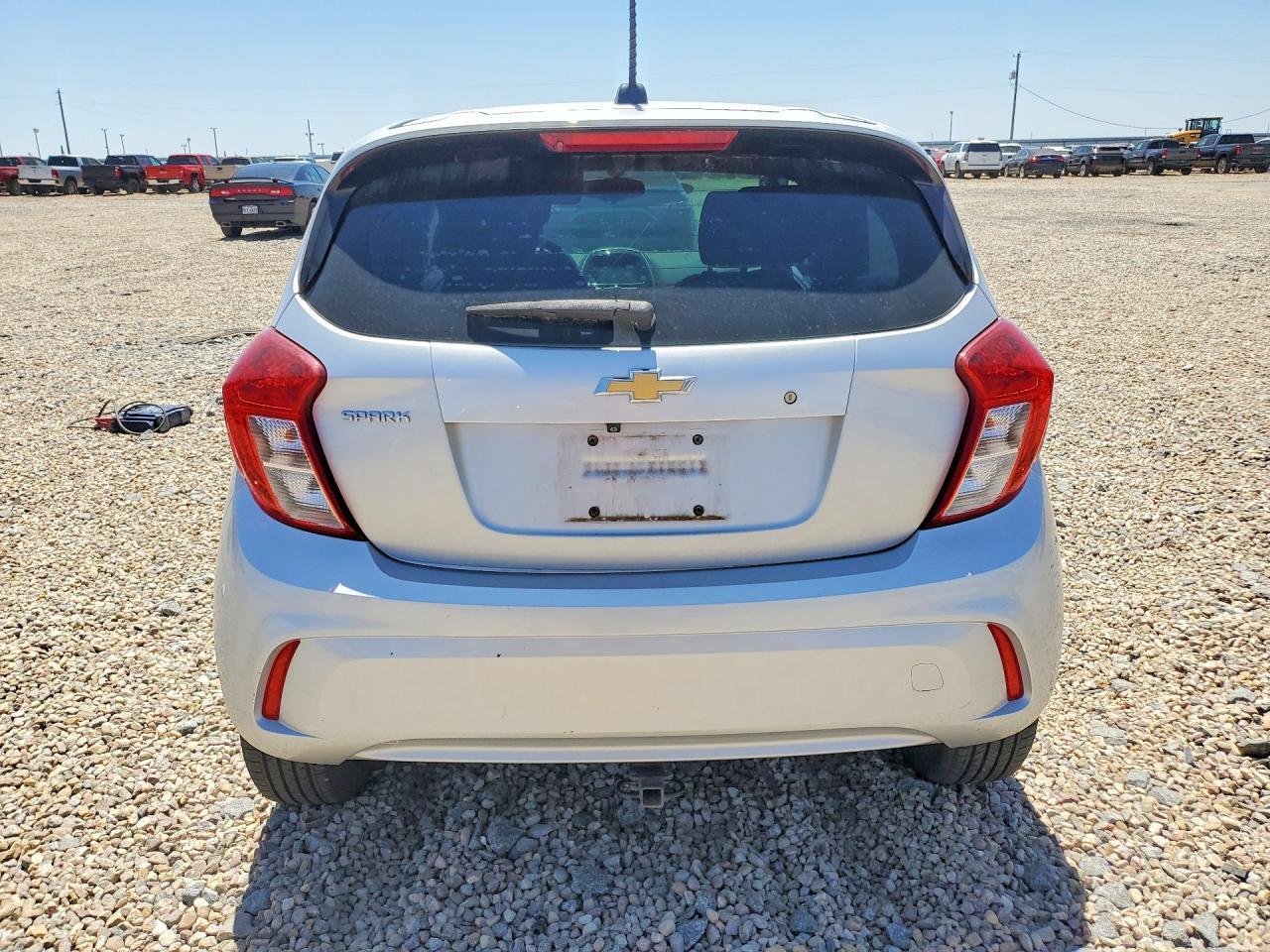 2018 Chevrolet Spark Ls - Image 6