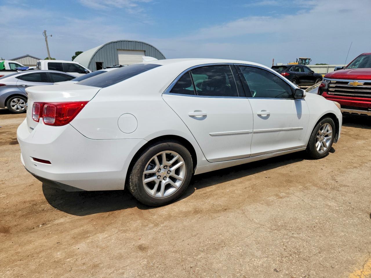 2015 Chevrolet Malibu 1Lt - Фото 3