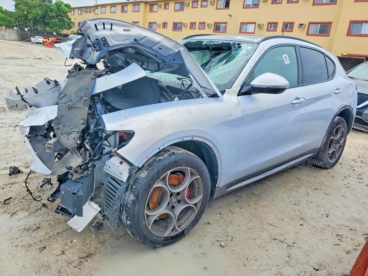 2022 Alfa Romeo Stelvio Ti