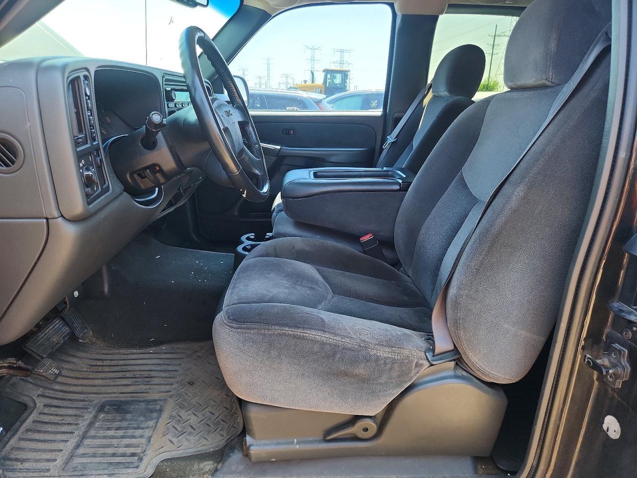 2003 GMC New Sierra K1500 - Image 7