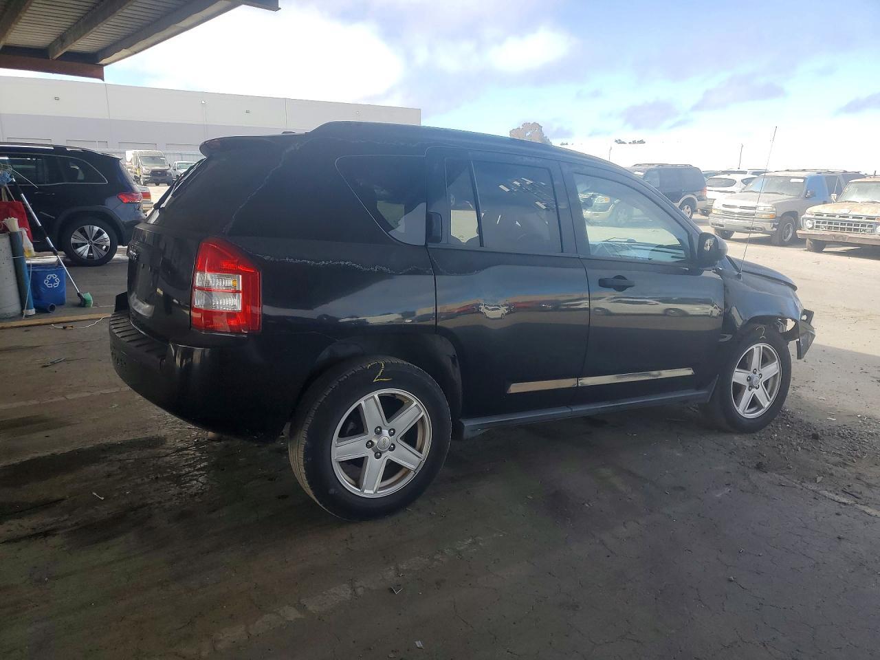 2007 Jeep Compass - Image 3