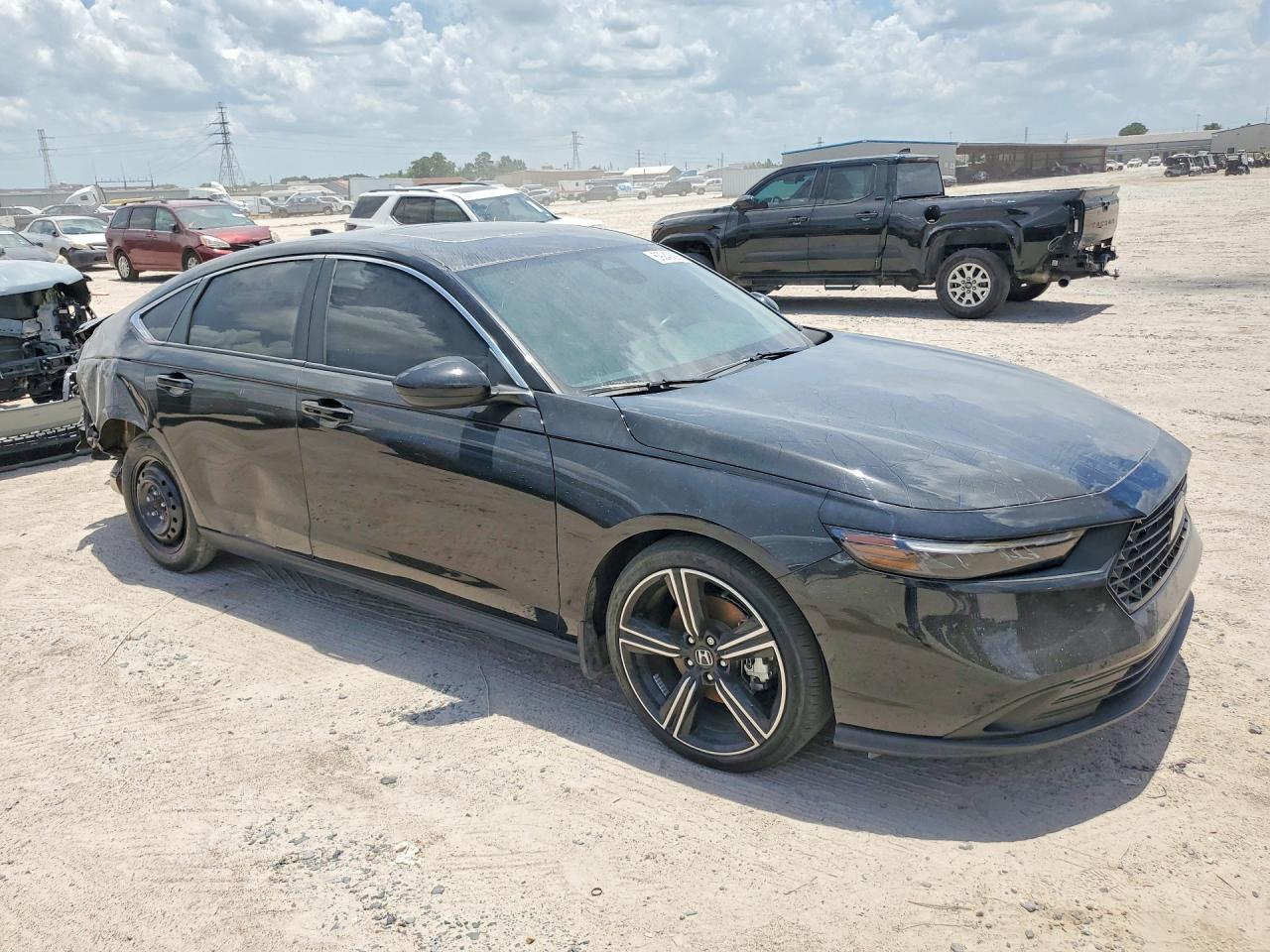 2025 Honda Accord Hybrid Sport - Image 4