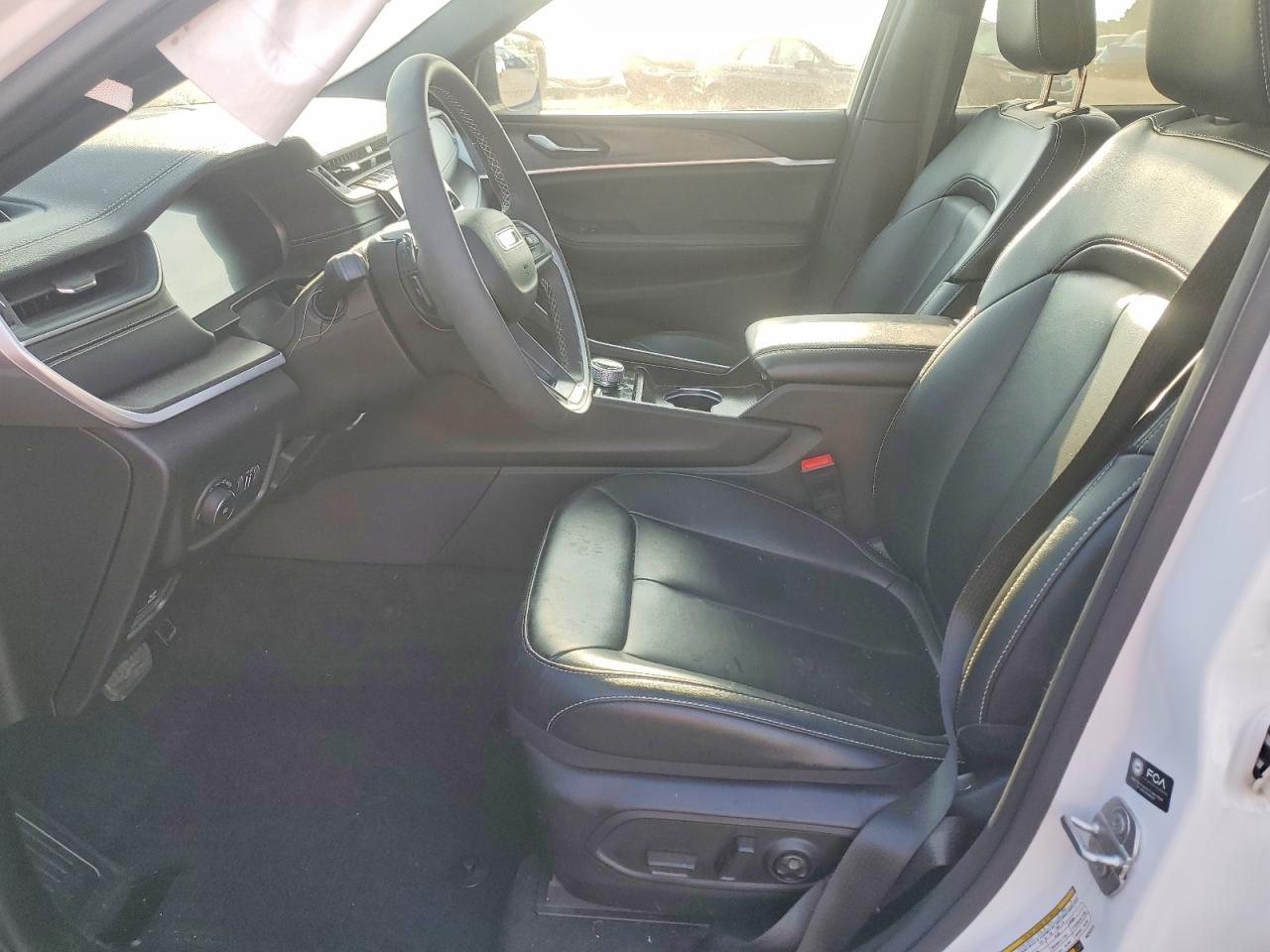 2024 Jeep Grand Cherokee Limited - Image 7