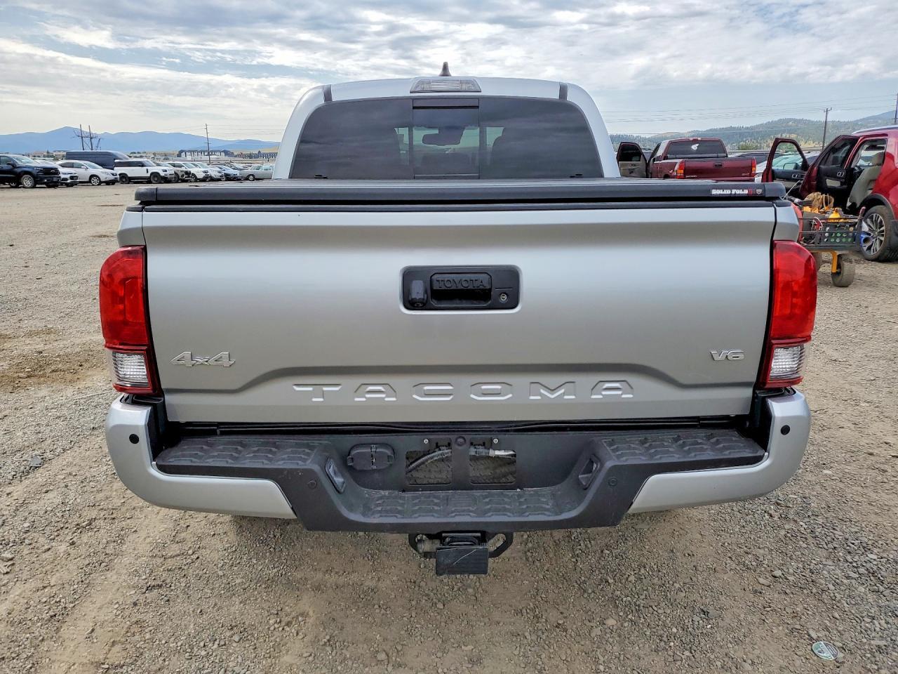 2022 Toyota Tacoma Sr5 V6 - Image 6