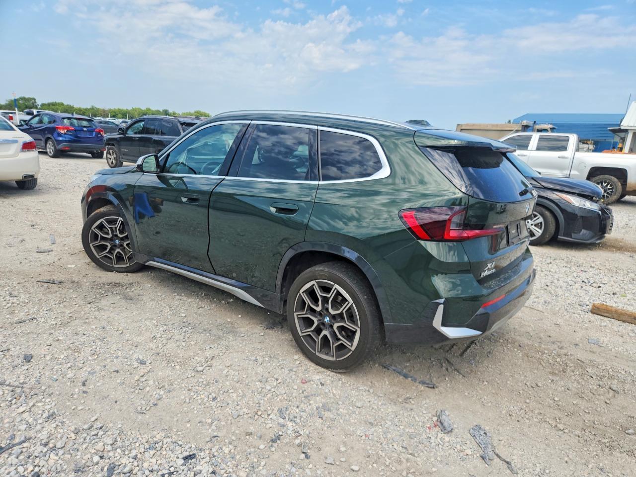 2023 BMW X1 xDrive28I - Image 2