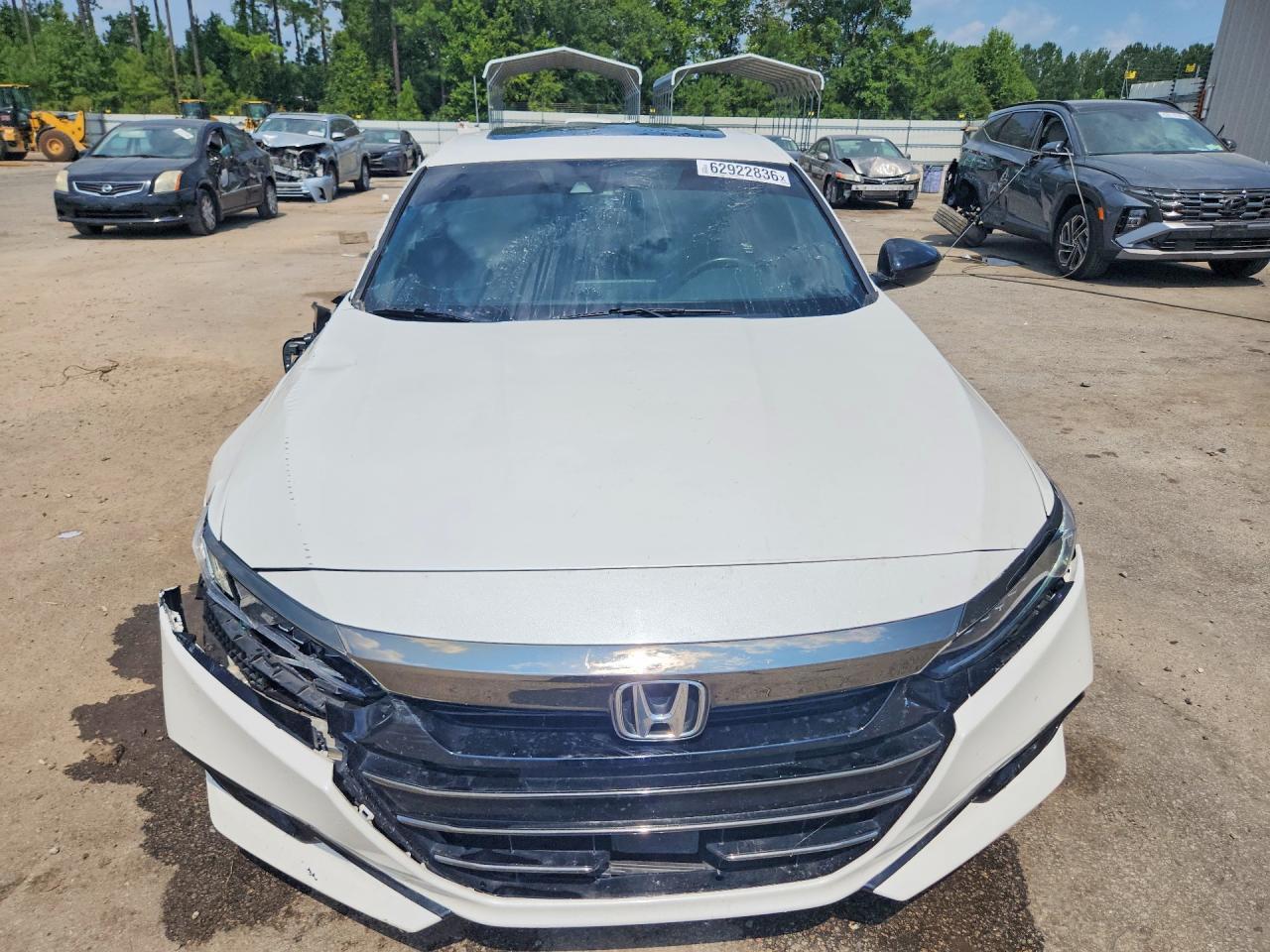 2022 Honda Accord Sport - Image 5