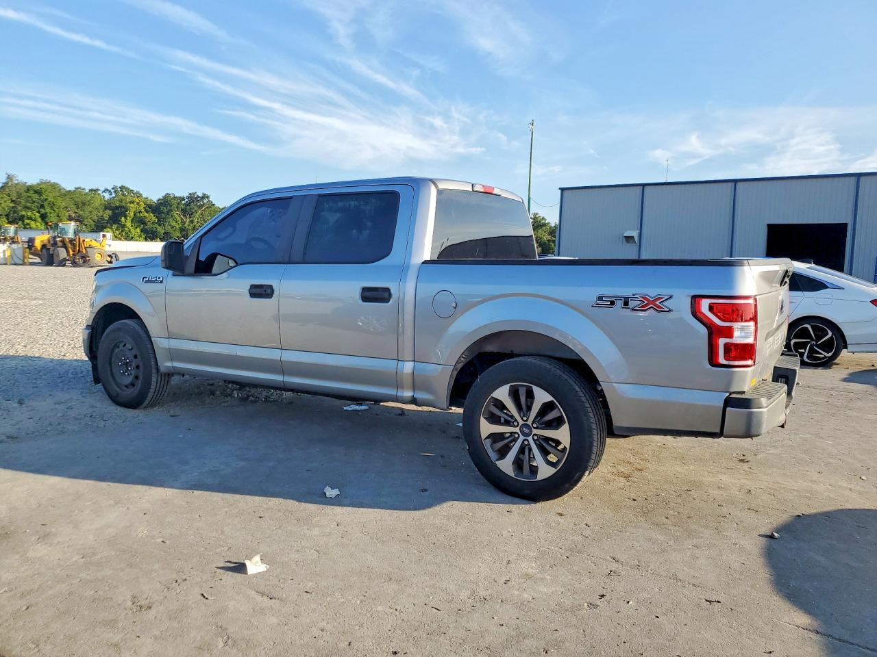 2020 Ford F-150 Xlt - Image 2