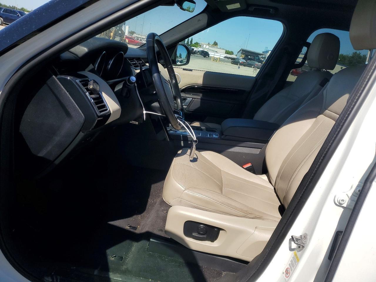 2020 Land Rover Discovery Se - Фото 7