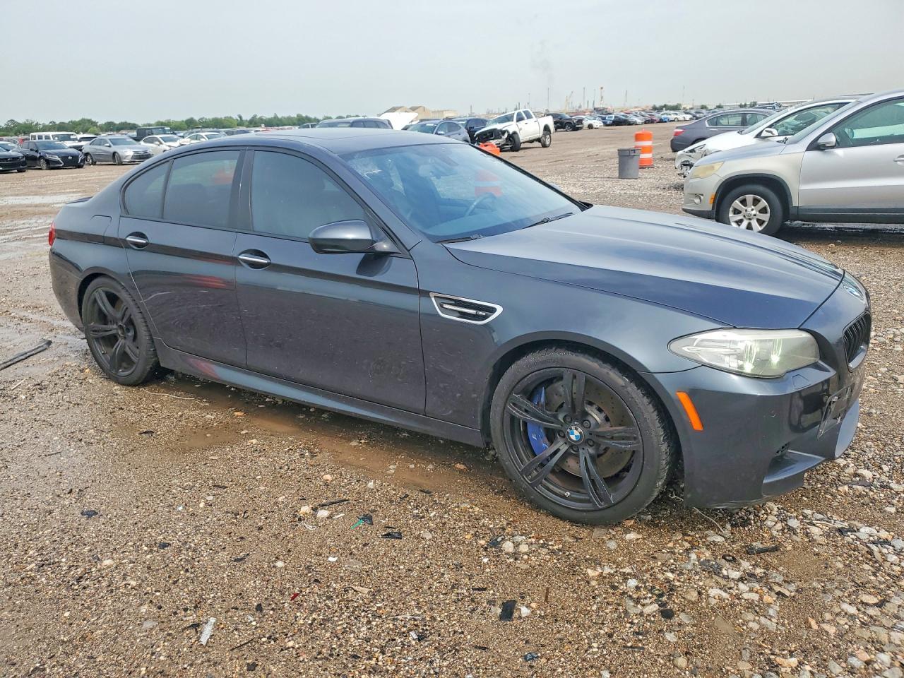 2016 BMW M5 - Фото 4