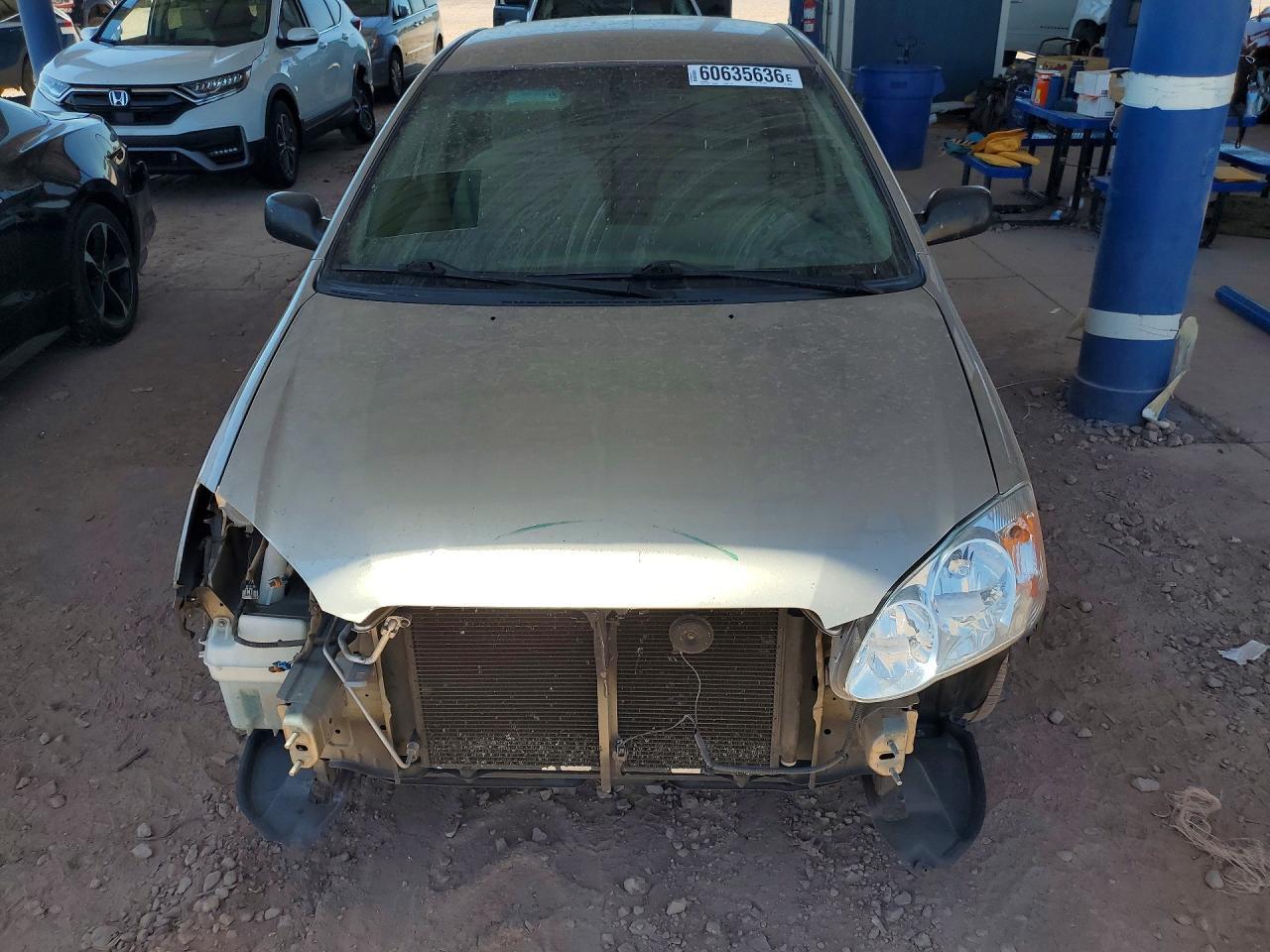 2004 Toyota Corolla Ce - Фото 5
