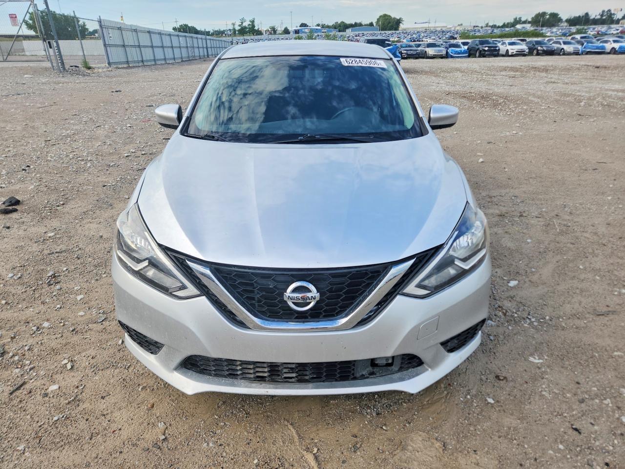 2018 Nissan Sentra Sv - Фото 5