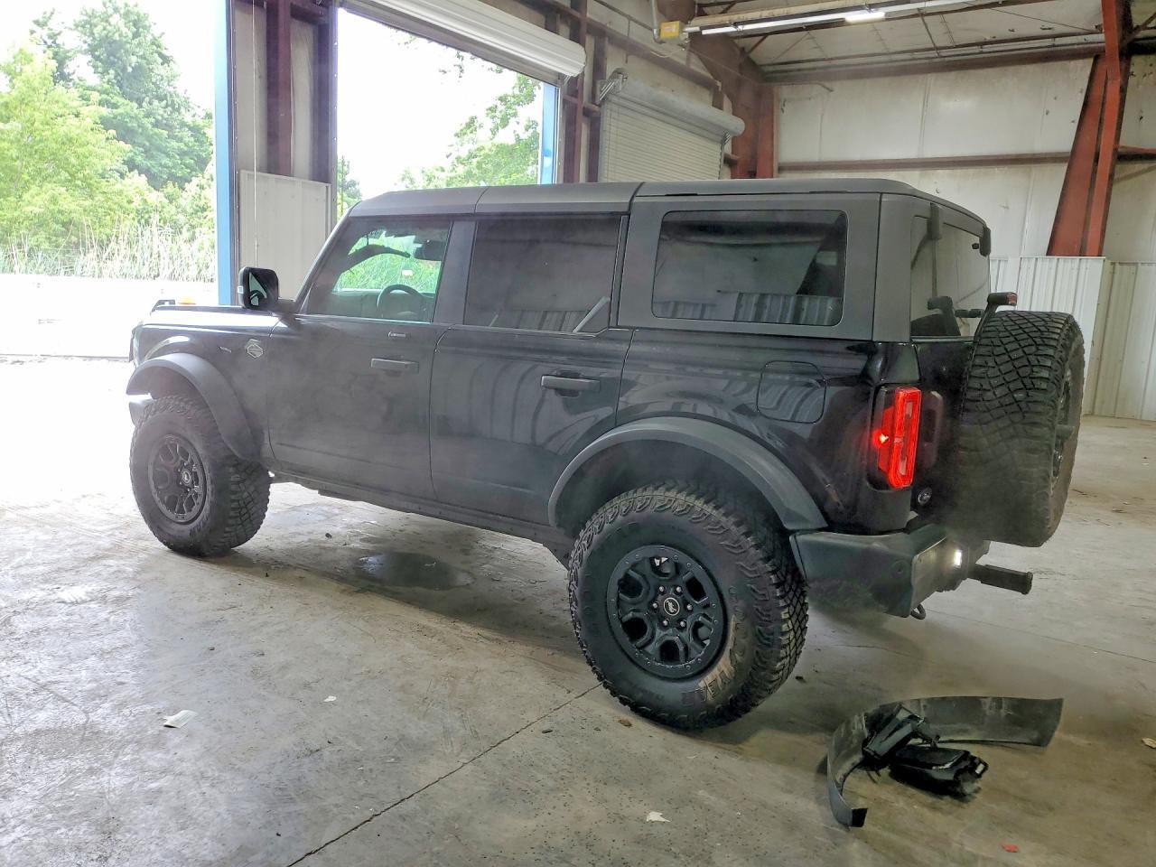 2022 Ford Bronco Base - Фото 2