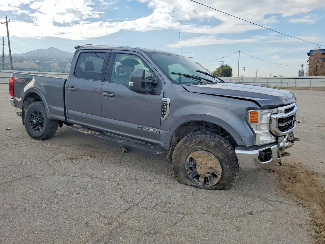 2022 Ford F350 Super Duty - Фото 4