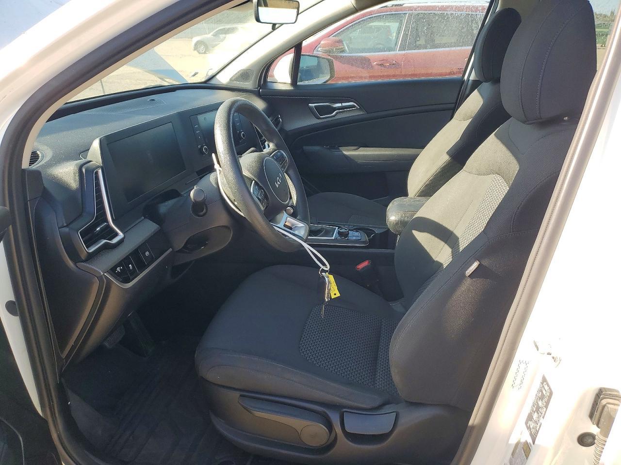 2023 Kia Sportage Lx - Image 7