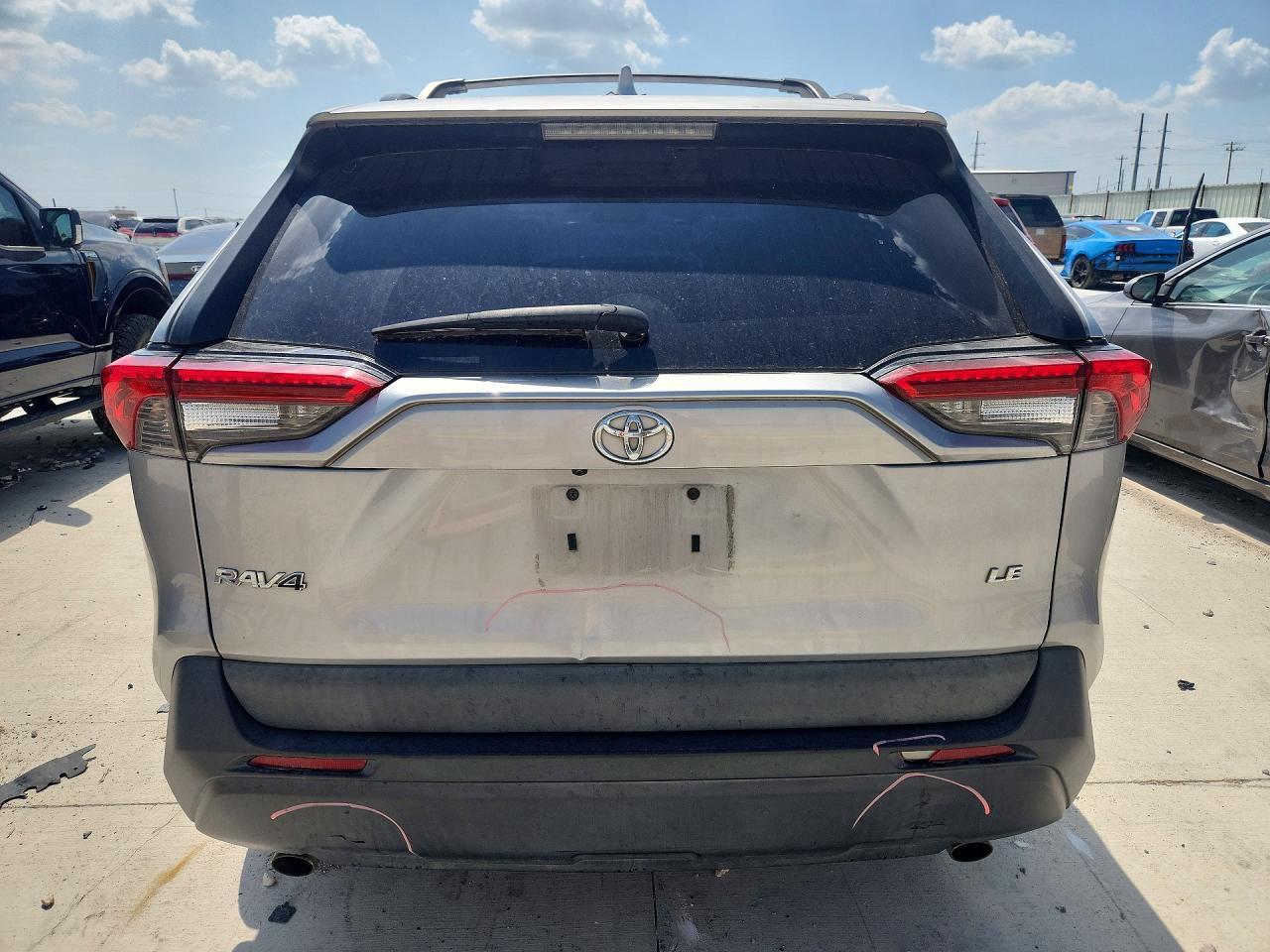 2019 Toyota Rav4 Le - Фото 6