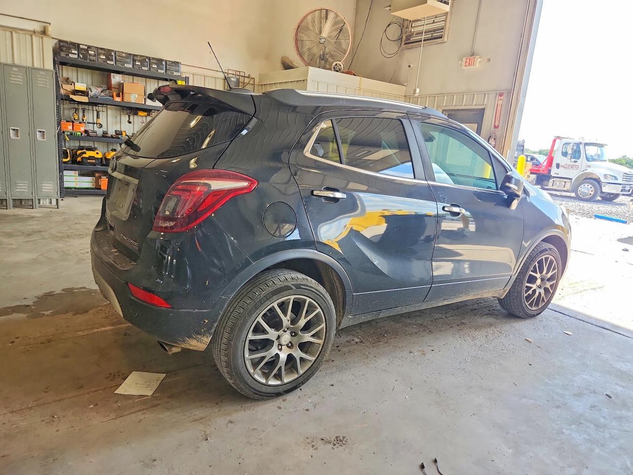 2017 Buick Encore Sport Touring - Фото 3