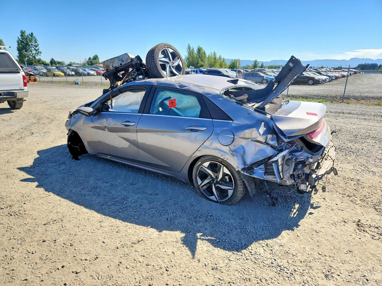 2023 Hyundai Elantra Limited - Image 2