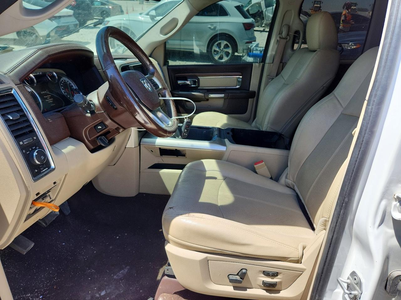 2018 Ram 1500 Laramie - Image 7