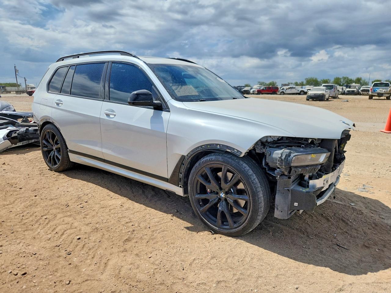 2024 BMW X7 xDrive40I - Фото 4
