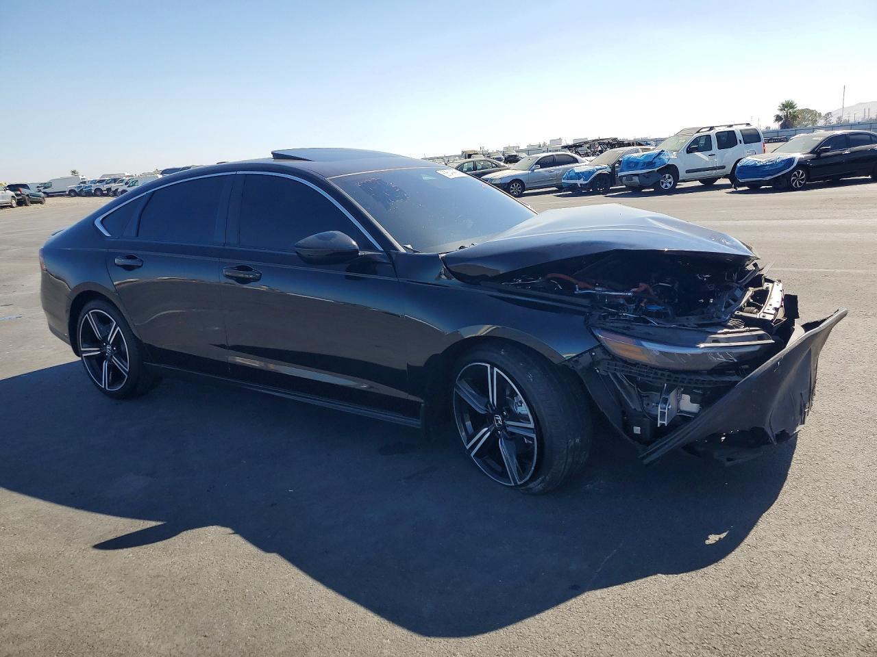 2023 Honda Accord Hybrid Sport - Image 4