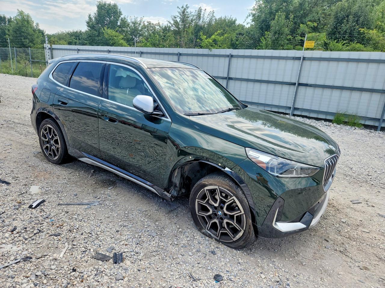 2023 BMW X1 xDrive28I - Image 4