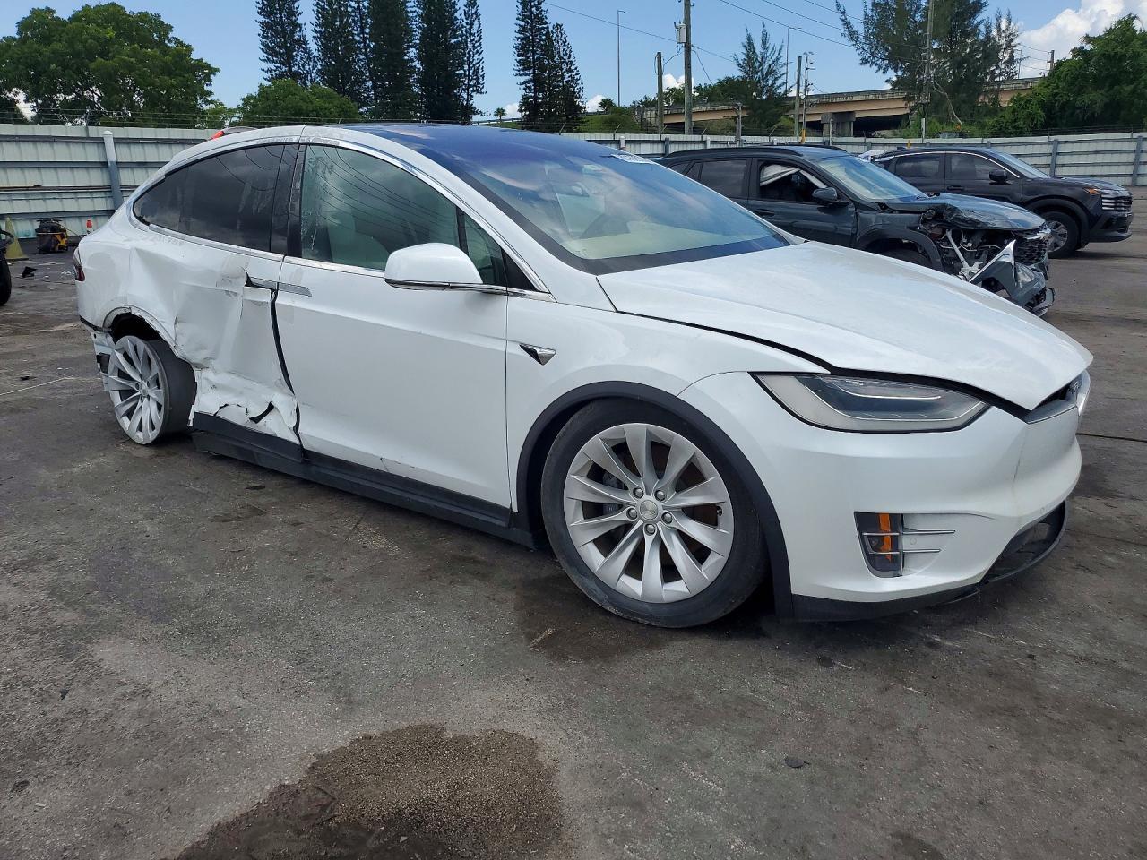 2021 Tesla Model X - Image 4