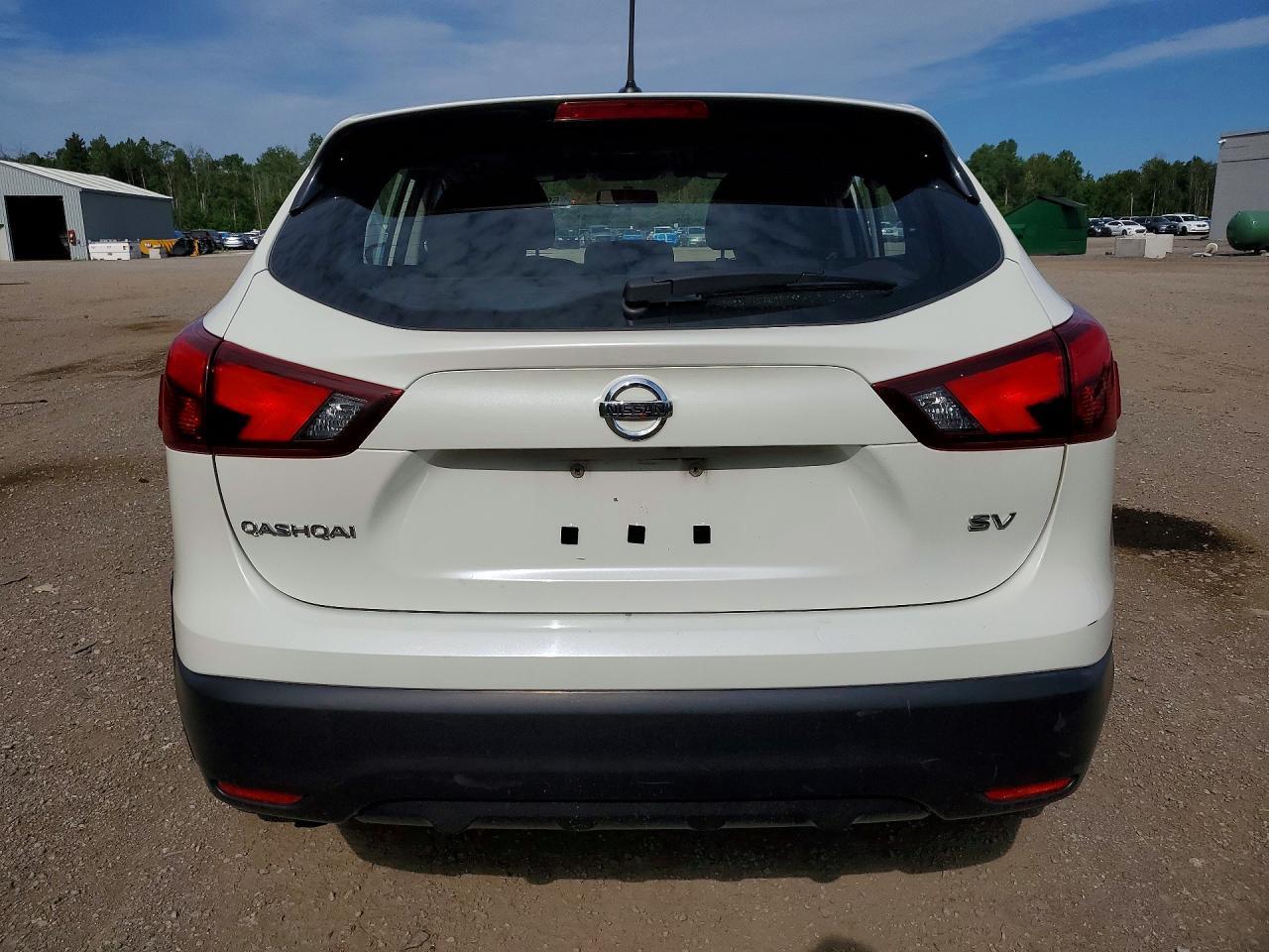 2018 Niss Qashqai Sv - Image 6