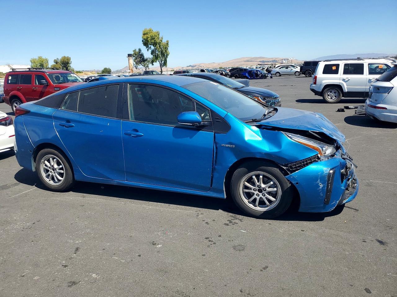 2019 Toyota Prius Le - Фото 4