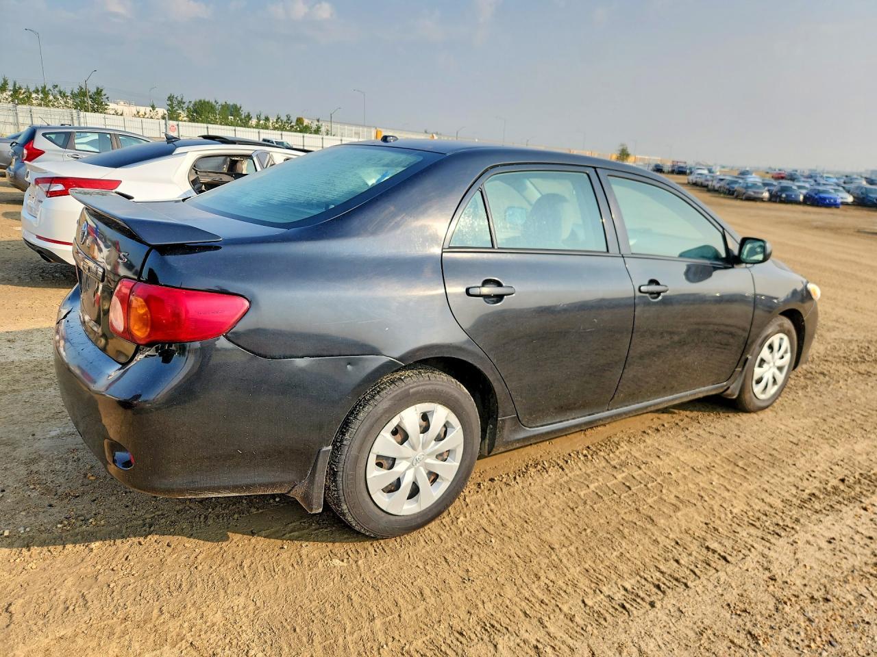 2010 Toyota Corolla Base - Фото 3