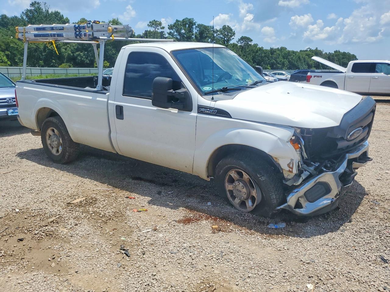 2016 Ford F250 Super Duty - Image 4