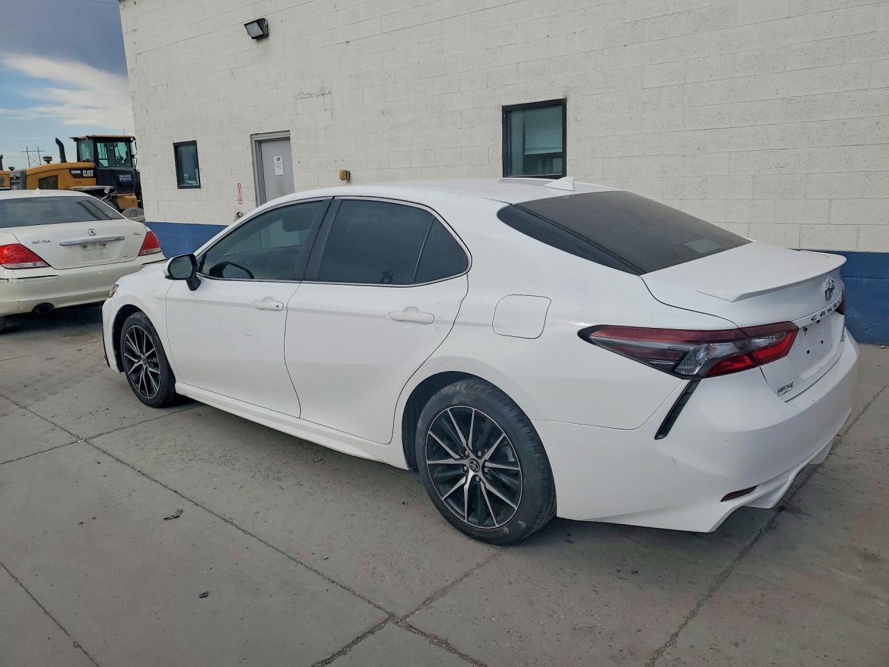 2021 Toyota Camry Se - Image 2