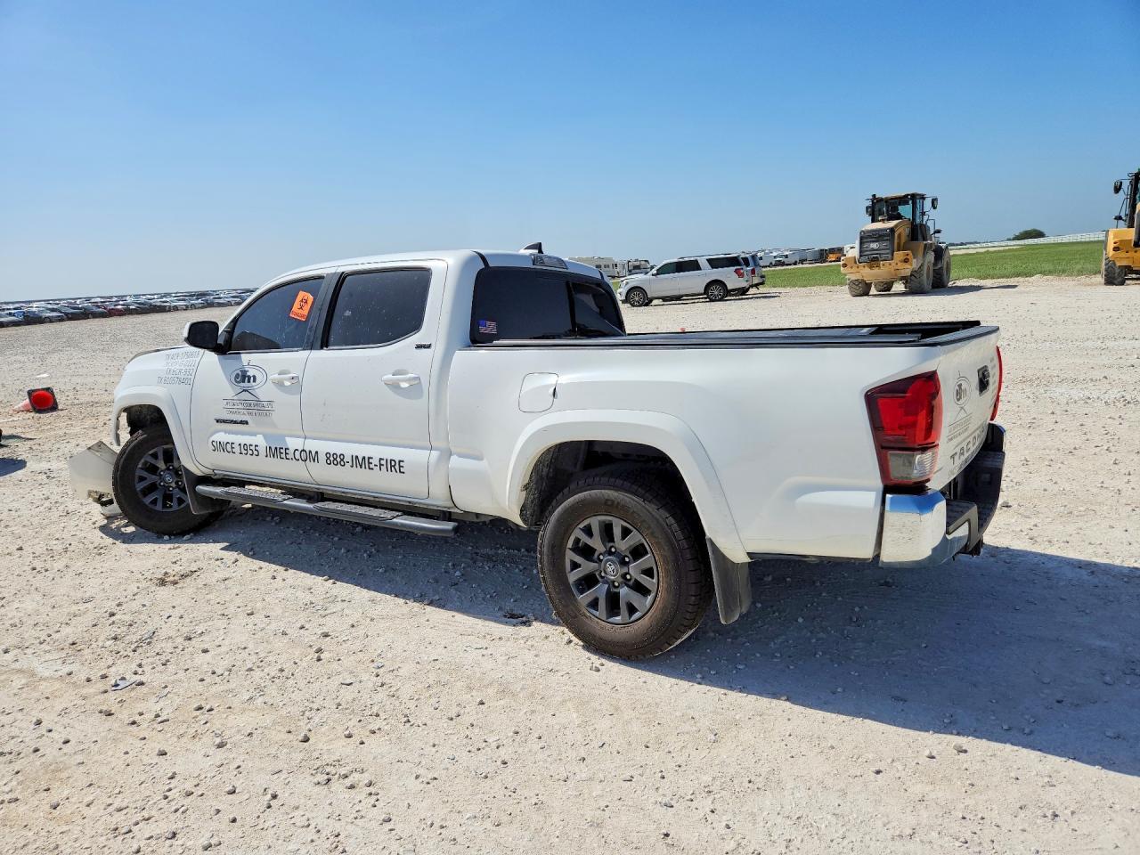 2021 Toyota Tacoma Sr5 V6 - Image 2