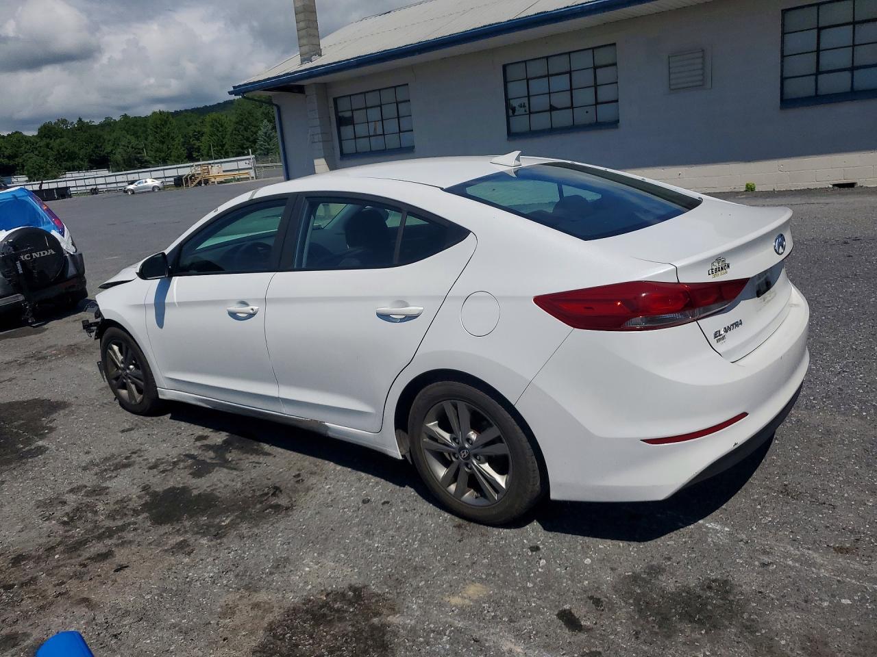 2018 Hyundai Elantra Sel - Image 2