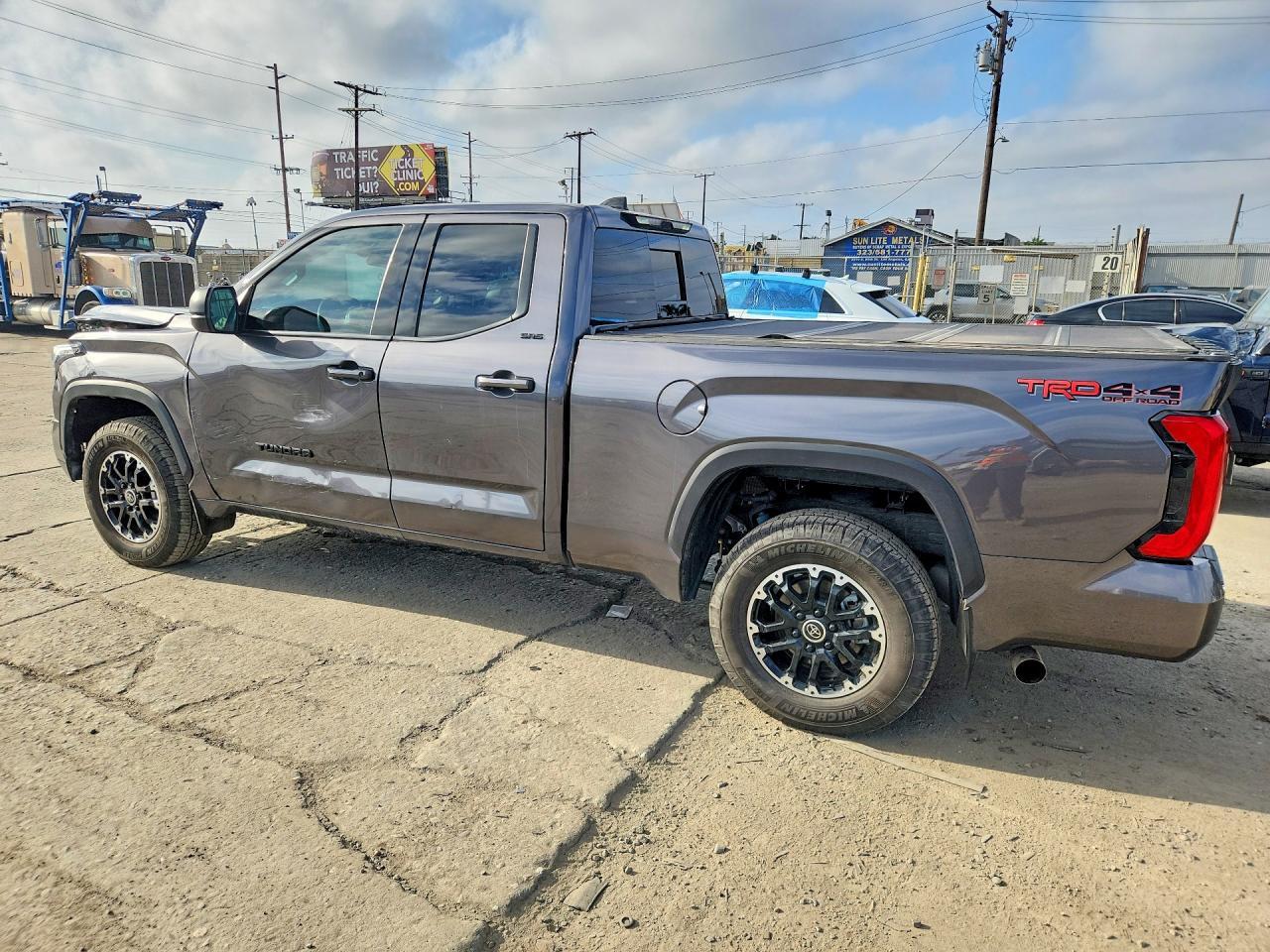 2023 Toyota Tundra Sr5 - Фото 2