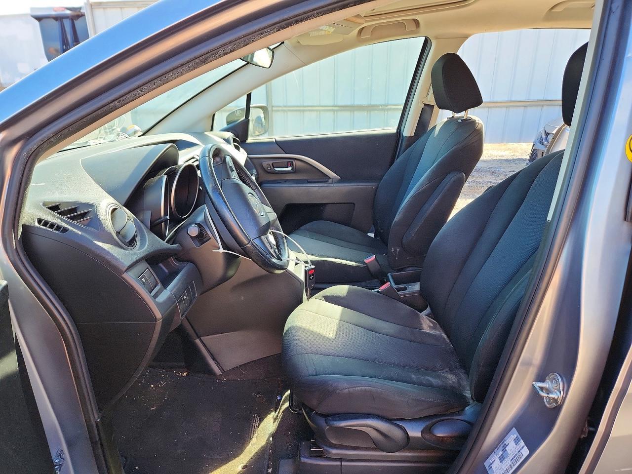 2014 Mazda 5 Touring - Image 7